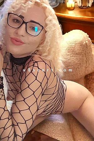 Supermodel blonde madeea - Escort girls London