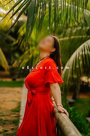Khloe roy - Birmingham Escorts