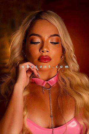 Luna partygirl - Escort girls London