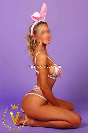 Emily - Northampton Escorts