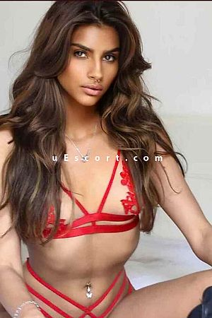 Ezora - Escort girls London