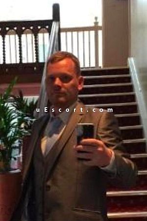 Boberto - Male escorts Blackburn