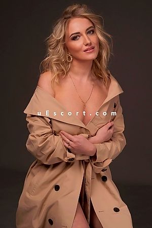 Estrella - Escort girls London