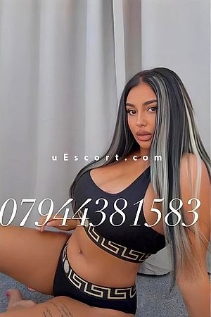 TOP BRUNETTE REAL Photo #2