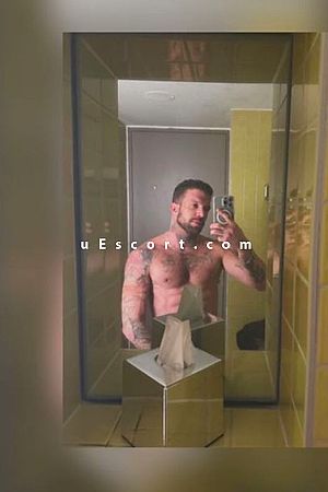 Kenan - Male escorts London