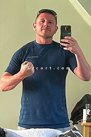 Joebo - Male escorts Chester