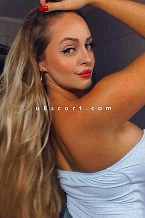 ARIANA AND CAROL - Escort girls London