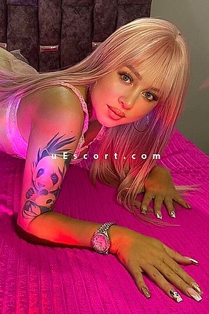 Cleo - Escort girls London