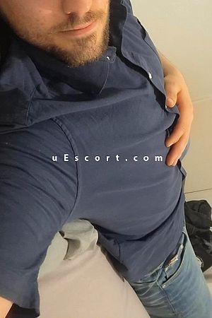 Bora - Male escorts Abberton