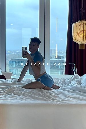 TommyBaby - Male escorts London