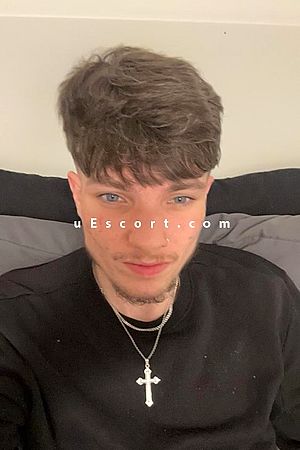 callum - Male escorts Chesterfield