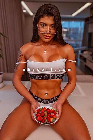 Carla Ferraz - London Escorts