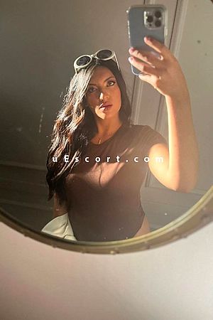Val Photo #3