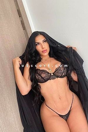 BECCA - Uxbridge Escorts