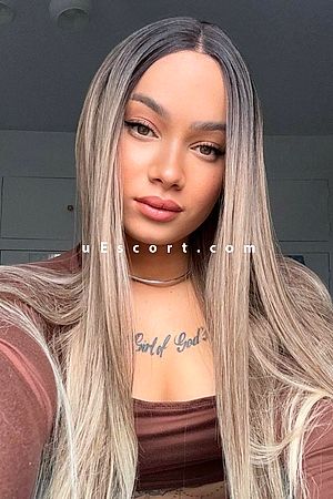 BARCELA - London Escorts
