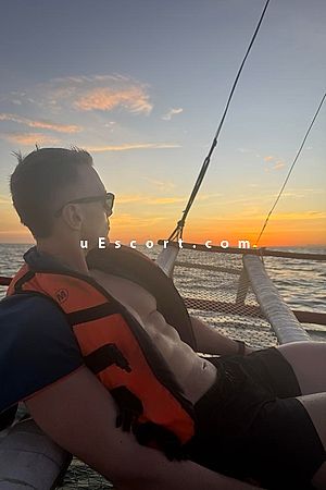 James - London Boy Escorts