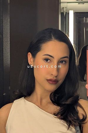 Eden - Milton Keynes Escorts