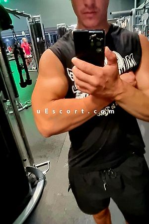 Johnny - Swansea Boy Escorts