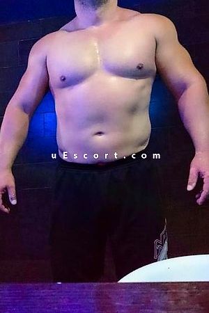 Alejandro Photo #3