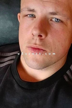 AJHOTRODHUNG - London Boy Escorts