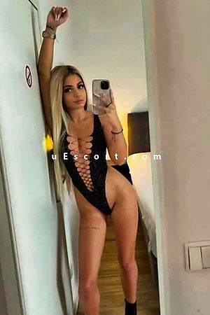Anais - Brighton Escorts