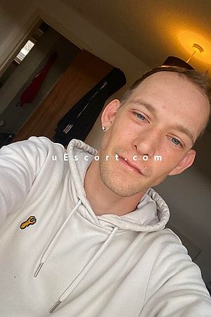 Rough29 - Falkirk Boy Escorts