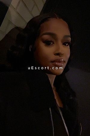 Yaz - London Escorts