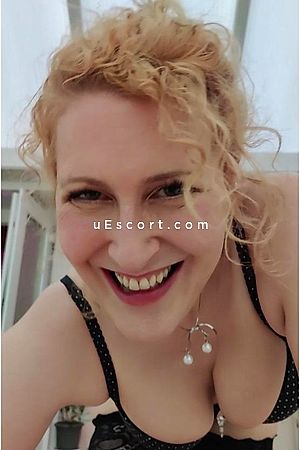 Simone - Rotherham Escorts