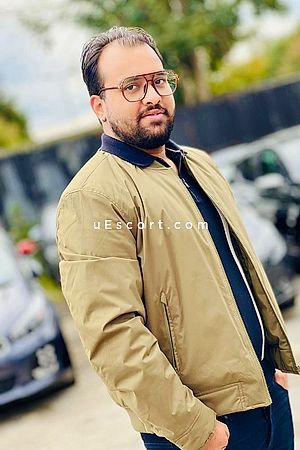 Aku - London Boy Escorts