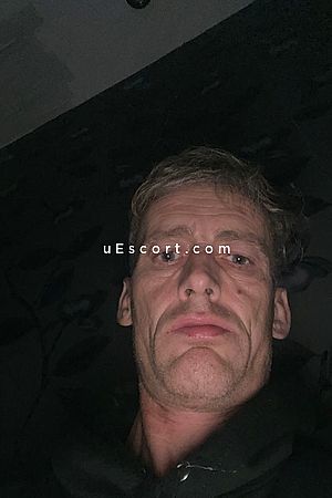 Mike - Abberton Boy Escorts