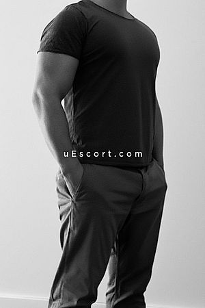 Marco V - Cambridge Boy Escorts