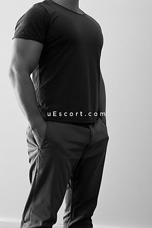 Marco V - Cambridge Boy Escorts