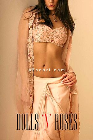 Pari - London Escorts