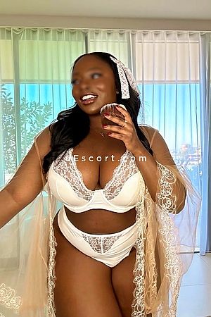 Busty African Ebony - Manchester Escorts