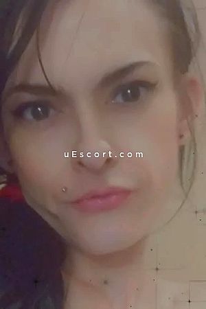 SMALLandSEXI - Sheffield Escorts