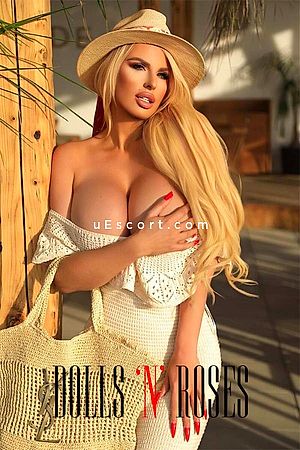 Anna Nicole - London Escorts