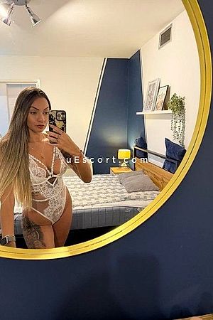 Kassy Brandao Photo #2