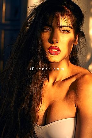 Amirah - Manchester Escorts