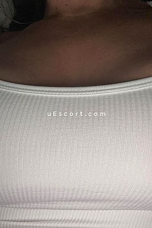 Demilouiseoxxox Photo #2