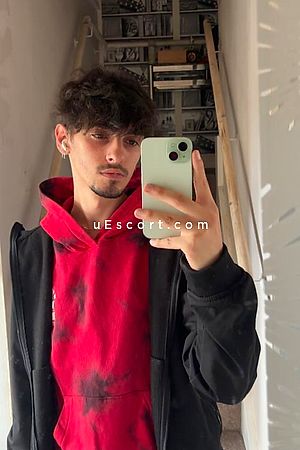 Smiles - Cardiff Boy Escorts