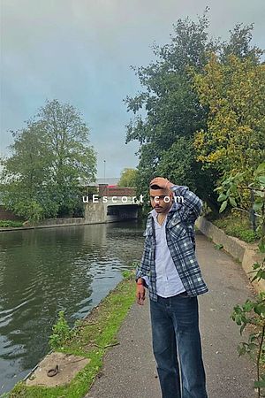 Jassindian - Ilford Boy Escorts