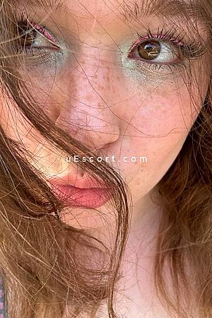 Lily - Leeds Escorts