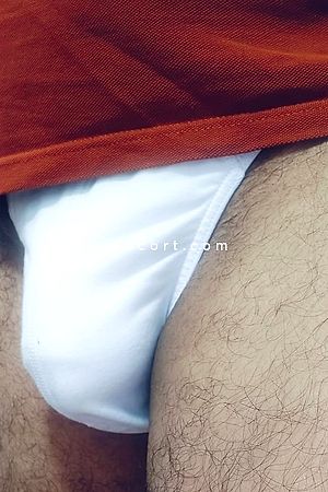 Blzu - Northampton Boy Escorts