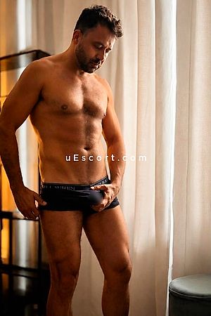 Very hot guy ready for an action - Bristol Boy Escorts