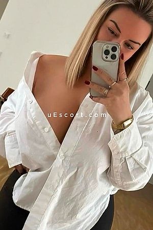 Loreta - Hastings Escorts