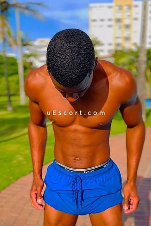 Donald Derek - Leicester Boy Escorts
