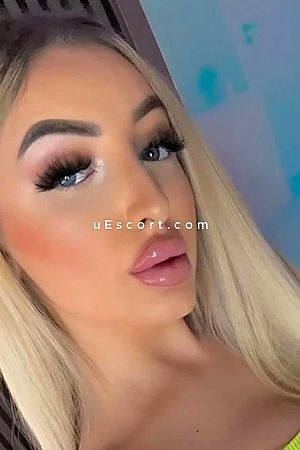 Andra - Weymouth Escorts