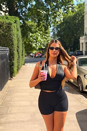 Anitta - London Escorts