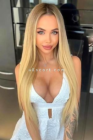 DARIA - London Escorts