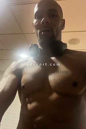 gentleman 69 - Leeds Boy Escorts